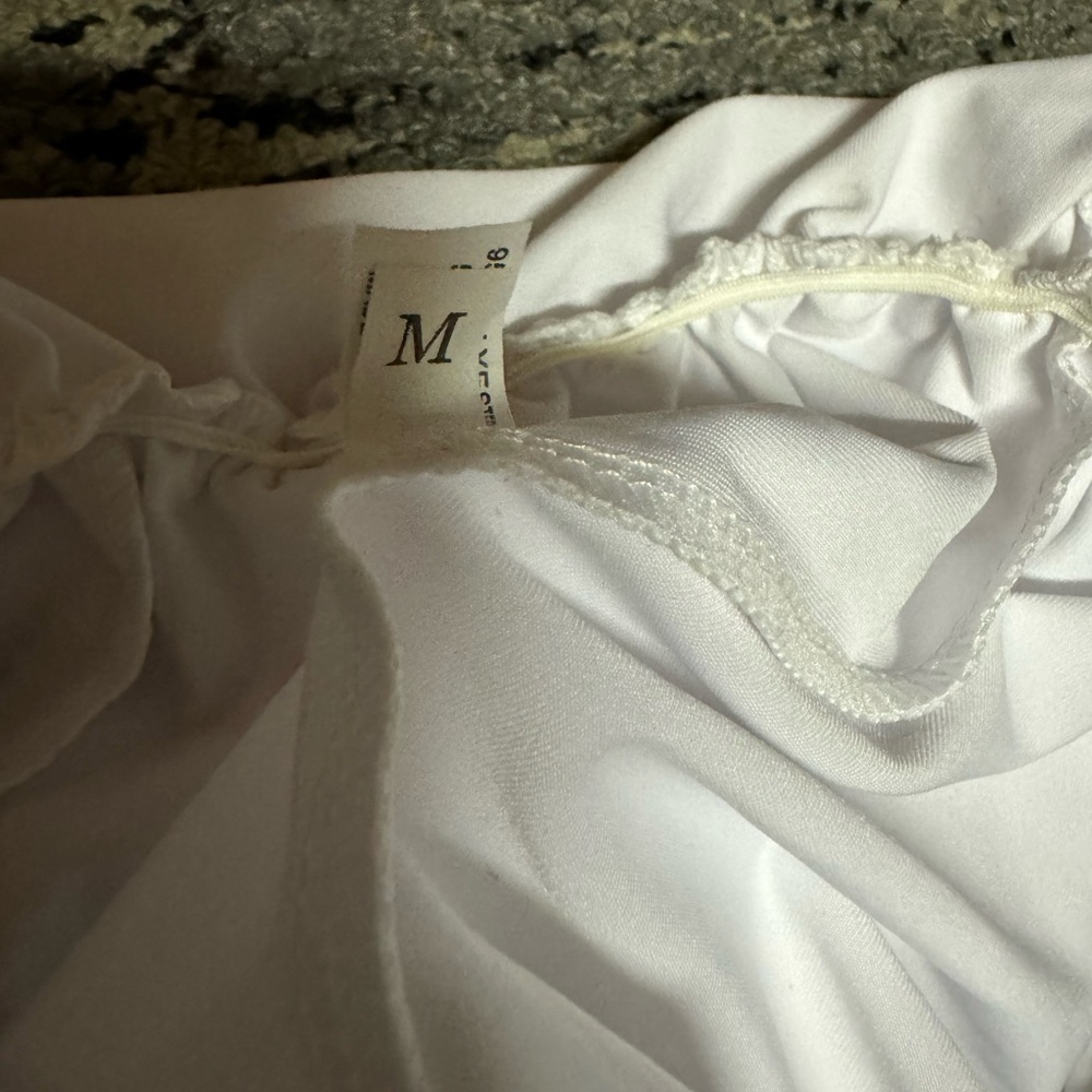 Women’s white romper - Picture 2 of 3